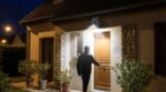 Moins de 13 € chez Gifi : cet accessoire solaire qui s’allume la nuit fait hésiter les intrus, sans câbles