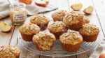 Muffins avoine-pomme : arrêtez le beurre, cette astuce avec un simple fruit change tout au moelleux