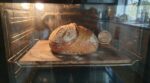 Pain maison : cette température au four et ces 3 gestes évitent le raté et donnent une croûte ultra croustillante