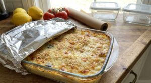 Papier alu : une virologue met en garde contre certains aliments, surtout si vous voyez des traces grises sur vos plats