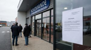 Rappel conso : cette volaille marinée vendue en boucherie est contaminée par une salmonelle, ne la consommez surtout pas