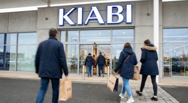 Rappel conso : Kiabi retire ces manteaux et combinaisons pour bébé et adulte, contenant des polluants éternels en France