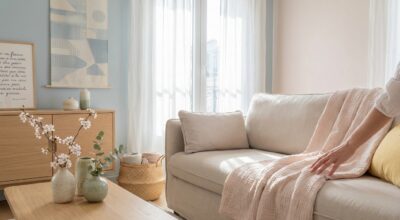 Salon étouffant : cette astuce déco à moins de 60 € change tout sans repeindre et les décorateurs l’adorent