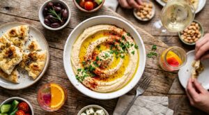 « Arrête de mentir, tu l’as acheté » : ce geste avec une boîte à 0,90 € fait oublier le goût de conserve de ton houmous