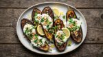 Ce mélange crémeux sur les aubergines rôties fait oublier la ratatouille, sans aucune crème