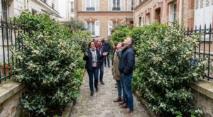 Jardin : ne faites plus l&rsquo;erreur d&rsquo;ignorer ce petit arbuste discret qui parfume follement vos bordures au printemps