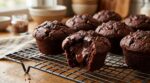 Muffins tout chocolat ultra fondants : cette astuce de pâtissier pour ne plus jamais les avoir secs