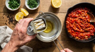 Sardines en boîte : cette erreur au robinet ruine goût et bienfaits, ce que médecins et chefs font à la place