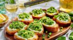 Apéro : ces toasts ricotta-petits pois ont fait demander la recette à tout le monde grâce à cet ajout final