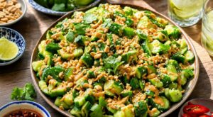 Apéro : ne préparez plus rien sans cette entrée concombre-cacahuète qui fait taire toute la table