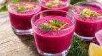 Apéro : ne servez plus de gaspacho avant d’avoir testé cette soupe froide rose bonbon qui bluffe vos invités
