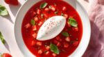 Ce dessert à la fraise façon resto étoilé, ultra léger et sans crème, va vous sauver après vos repas copieux