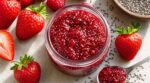 Ce minuscule ingrédient que vous oubliez transforme vos fruits en vraie confiture sans sucre ni cuisson