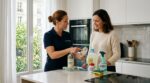 Ce produit ménager naturel que tout le monde utilise pour désinfecter ne sert à rien et vous expose à des risques