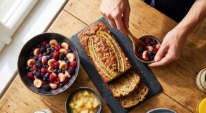 Fruits trop mûrs : arrêtez de les mettre à la poubelle, ce gâteau anti-gaspi est plus tentant qu’une compote