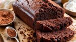 Goûter : ce cake au chocolat ultra moelleux sans balance bluffe tout le monde grâce à cette astuce avec une cuillère