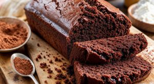 Goûter : ce cake au chocolat ultra moelleux sans balance bluffe tout le monde grâce à cette astuce avec une cuillère