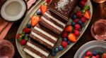 Invités à dîner : ce dessert en terrine qui patiente au frigo est le vrai secret des fins de repas sans stress