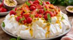 Pavlova maison : ce secret de chef pour une meringue parfaite (et l’erreur qui la ruine en 30 minutes)