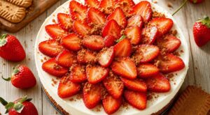 Premières fraises : ce cheesecake fraise-spéculoos sans cuisson, sans gélatine, à condition d’éviter cette erreur