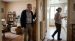 Votre mari boomer vous suit partout ? Les psys révèlent ce que ça cache et l&rsquo;erreur à éviter