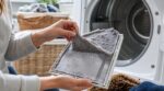 Votre sèche-linge consomme 3 fois plus et sent le renfermé ? Cette erreur d’entretien ignorée fait exploser la facture