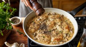 Vous avez trop poivré votre plat ? Cette astuce de chef le sauve en quelques minutes sans tout recommencer