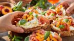 Apéro : ces bruschettas burrata et pêches grillées vont tout changer, si vous évitez cette erreur fatale