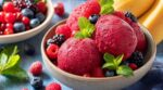 Canicule : ce dessert glacé 100 % fruits, sans sorbetière ni sucre ajouté, se prépare en 5 minutes avec 3 ingrédients