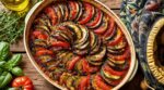 Ce plat d’été de légumes prêt en 10 min au four va remplacer vos gratins : la recette express que ma famille réclame