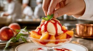 Ce que vous ignorez sur Auguste Escoffier, ce chef qui dicte vos repas sans que vous le sachiez encore aujourd’hui