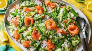 Cette salade de riz au saumon ultra fraîche va vous faire oublier les pâtes si vous évitez ce geste fatal