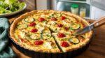Frigo presque vide : cette quiche courgette-chèvre prête en 10 min sauve le dîner avec une astuce toute bête