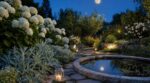 Moon garden : ce jardin nocturne qui sublime vos soirées d&rsquo;été (et l&rsquo;erreur qui ruine tout l&rsquo;effet)