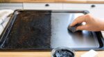 Plaque de four noircie et irrécupérable ? Ce trio à 2 € la rend comme neuve en 10 minutes seulement