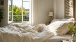 Transpiration nocturne : ne faites plus cette erreur dans votre linge de lit qui trempe vos nuits d’été
