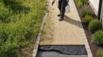 Allées en gravier envahies : cette astuce naturelle et ce système caché sous les cailloux stoppent les mauvaises herbes