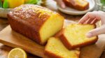 Ce cake au citron ultra moelleux affole mes invités : ce geste oublié change tout et ils repartent avec la recette