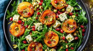 Ce fruit d’été rôti au miel transforme une simple salade en entrée de chef en 20 min, si vous évitez cette erreur
