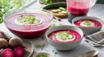 Ce gaspacho fuchsia prêt en 10 min avec ce légume cru bluffe tous les invités cet été sans cuisson