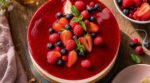 Ce gâteau sans four que tout le monde prend pour un dessert de pâtisserie : évitez cette erreur avec la crème