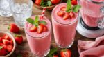 Ce geste interdit ruine votre milkshake fraise maison : la recette en 2 minutes qui bat le fast-food, moins sucré