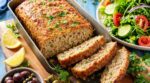 Ce pain au thon ultra-moelleux de grand-mère transforme une boîte en repas d’été qu’on vous réclamera à chaque apéro