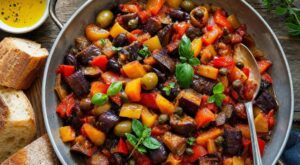 Cette recette sicilienne de grand-mère rend vos légumes confits grâce à ce geste de cuisson interdit