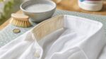 Cols de chemise jaunis : si vous mettez de la javel, vous faites l’erreur fatale, ce geste à 2 € les sauve
