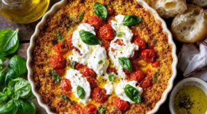 Fini la salade tomates-mozza : ce plat crousti-fondant à la burrata fait un malheur sur toutes les tables d’été