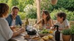 Guêpes sur la terrasse : ces 4 installations naturelles à faire avant le repas changent tout à table cet été