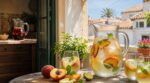 Les Espagnols zappent la sangria rouge en été : ce cocktail au vin blanc glacé change tout à l&rsquo;apéro