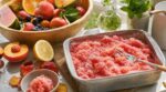 Ne jetez plus vos fruits trop mûrs : cette astuce d’été en fait le dessert glacé le plus frais qui soit