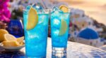 Ne servez plus de mojito en juillet : ce cocktail bleu azur à la vodka, ultra frais, va bouleverser vos apéros